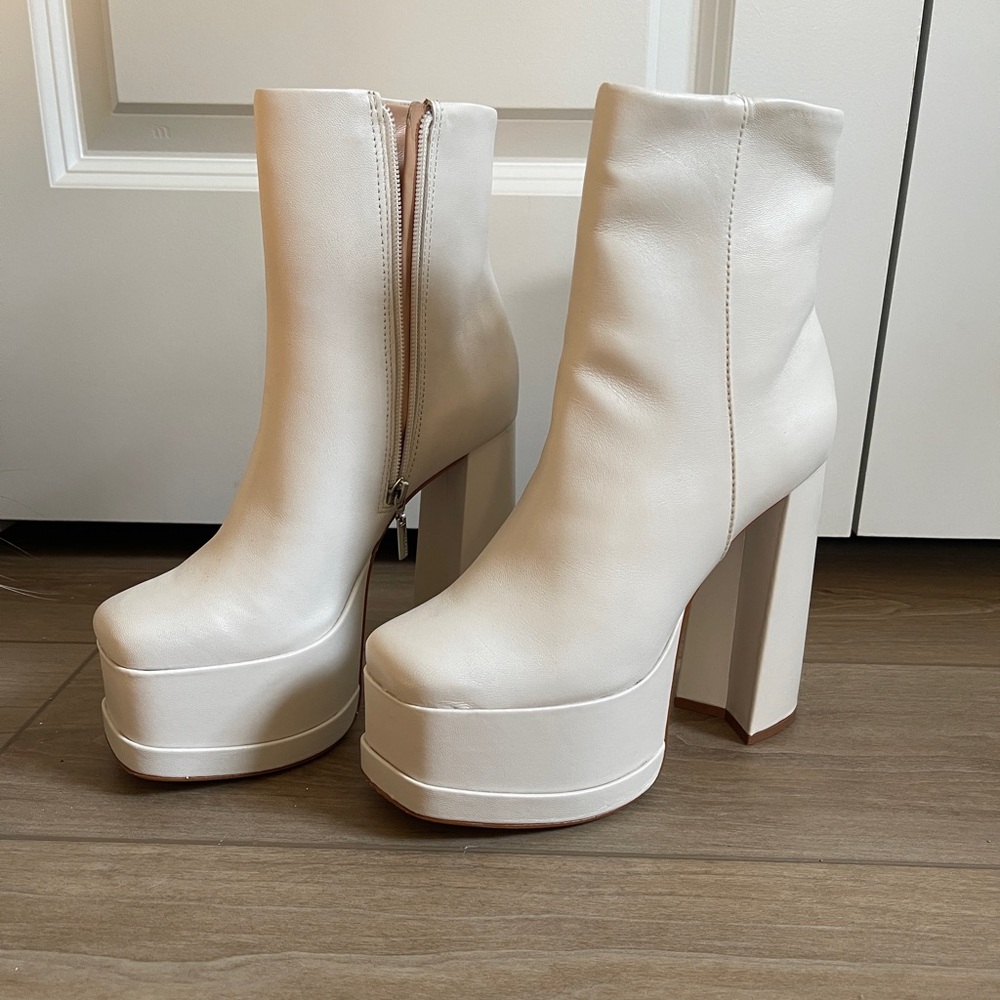 Schutz Pearl Selene casual boot